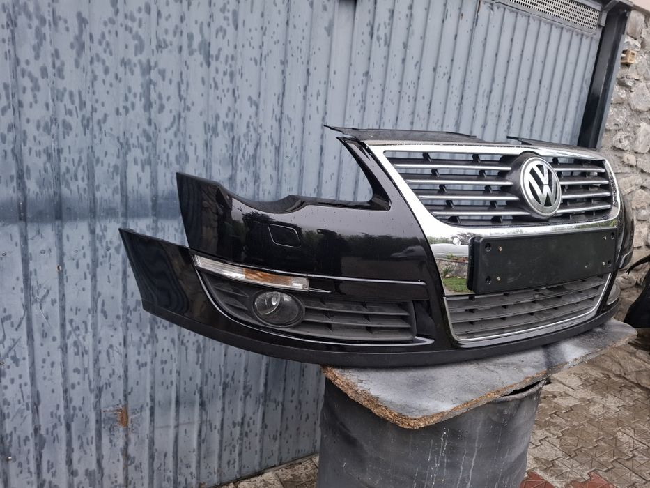 Vând bara fata VW PASSAT B6 originala cu spalatoare
