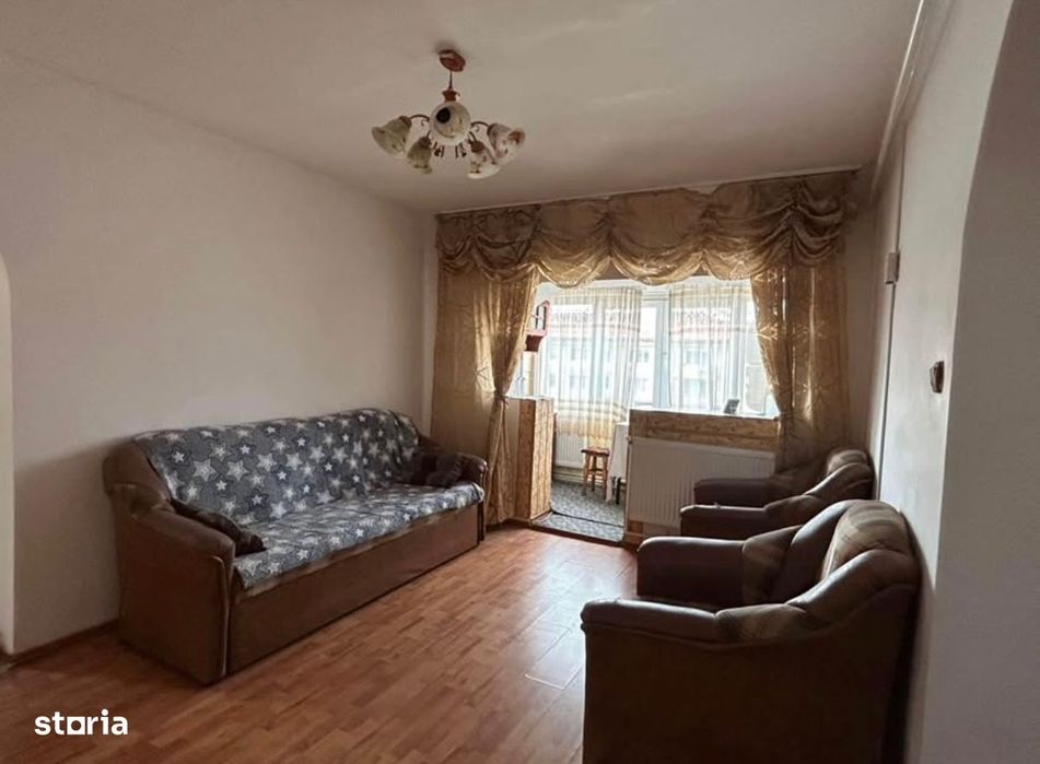 Vand apartament 2 camere Motru - centru
