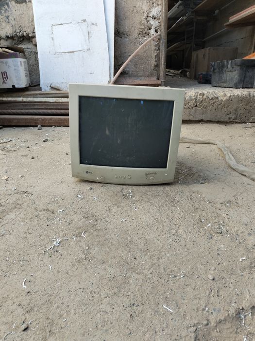 Манитор маленький