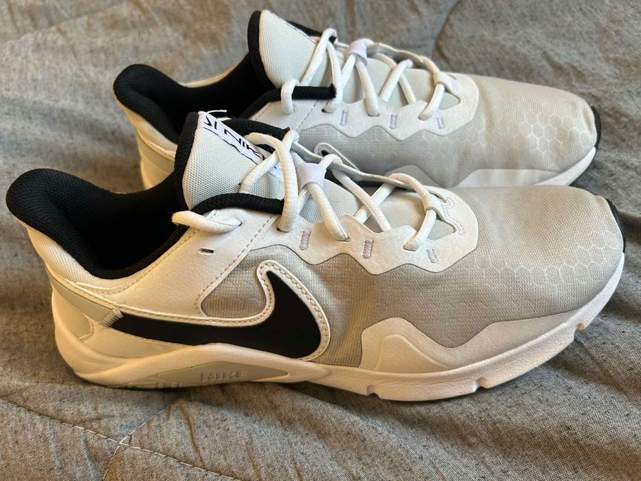Nike Legend Essential 2 - оригинални