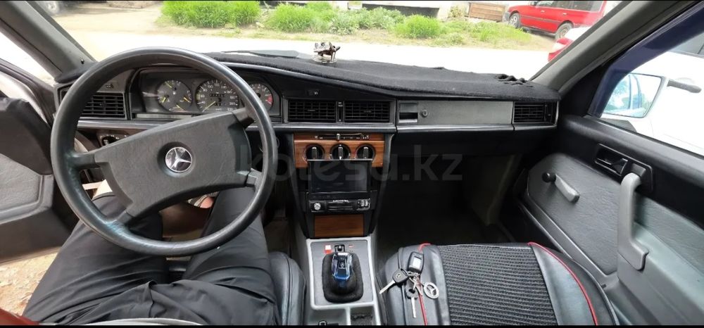 Продам Мерседес 190Е