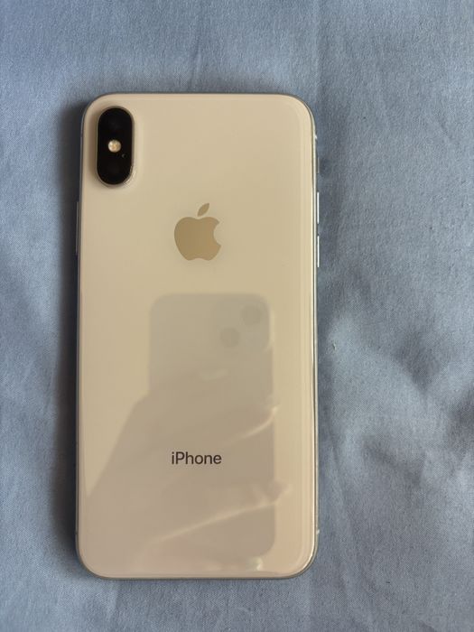 Iphone Xs работи