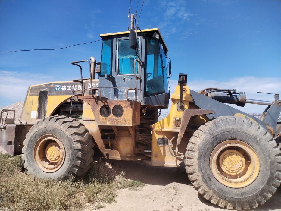 Срочно продам погрузчик 3х кубовый