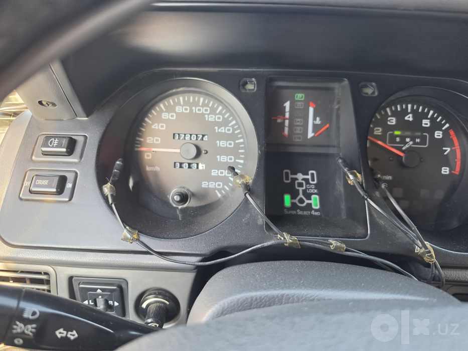 Mitsubishi Pajero 2