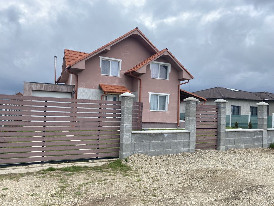 Casa de vânzare !