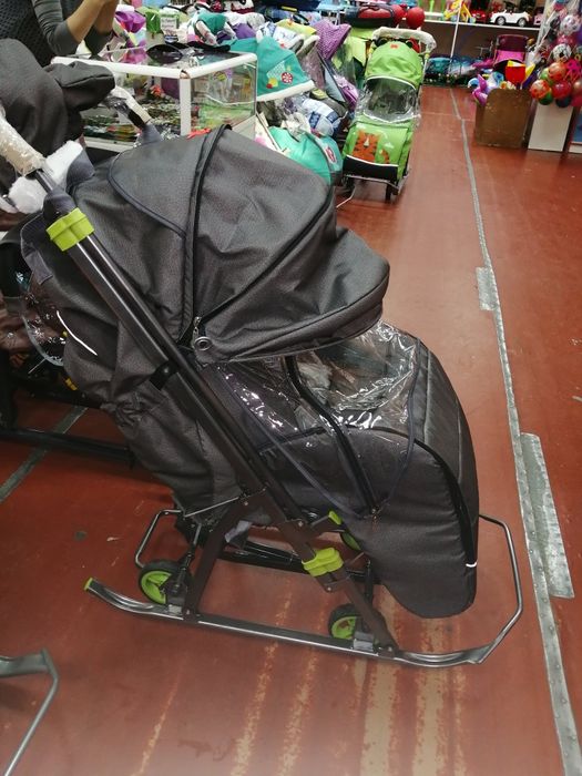 Продам санки коляску