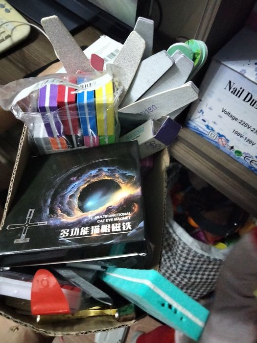 Продам  набор для маникюра