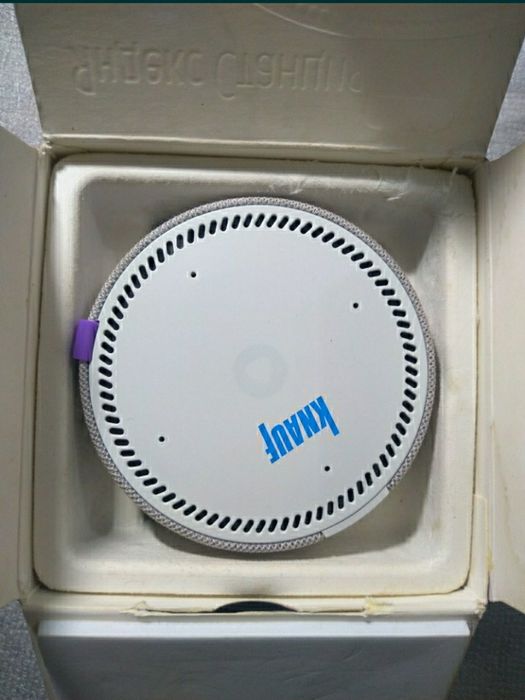 Яндекс мини калонка с Алисой