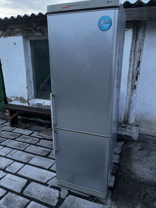 Продам холодильник!