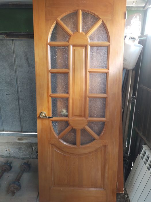 Продам двери межкомнатные