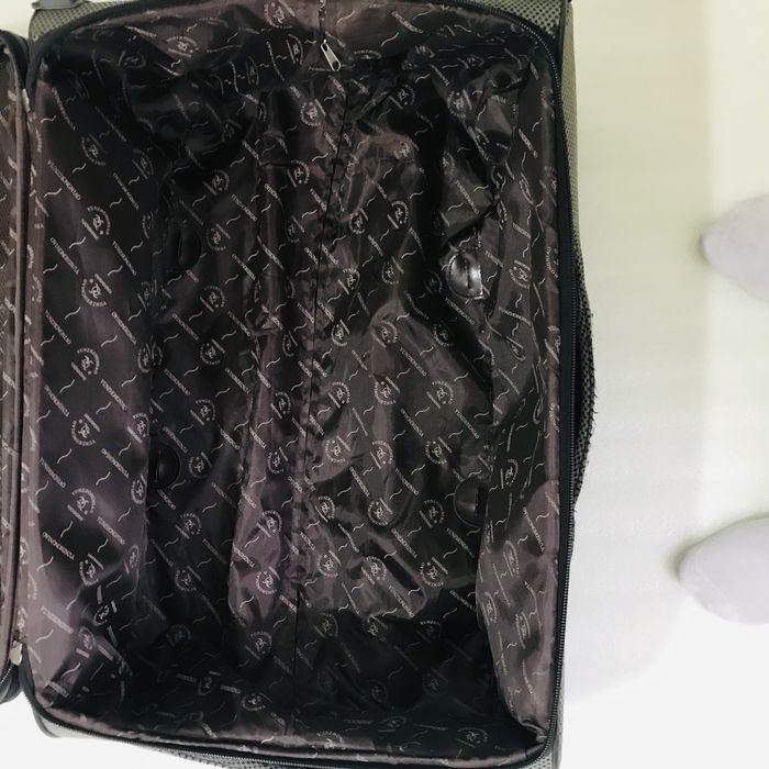 Срочно продаю чемодан