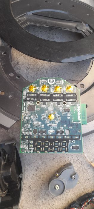 Ремонт робота пылесоса