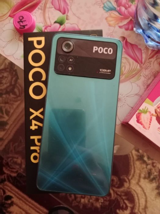 Продам телефон в отличном состоянии документы все в порядке камера 108