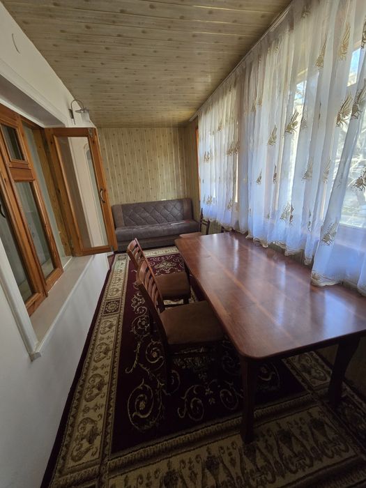 Ijaraga beriladi.toza ozoda uy adres mikrayon 1 astanofka 2 etaj uzimn