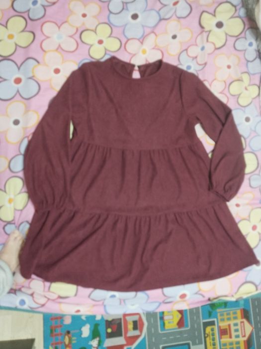 Вильветовое бордовое платье