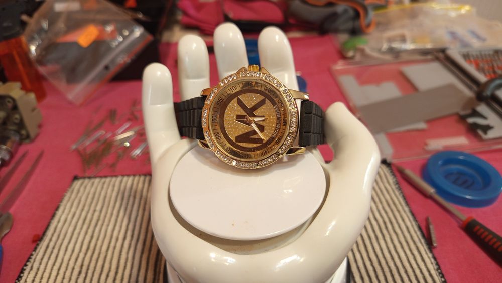 Часовник Michael Kors ,Oasis, Q&Q, Lorus, Ice Watch