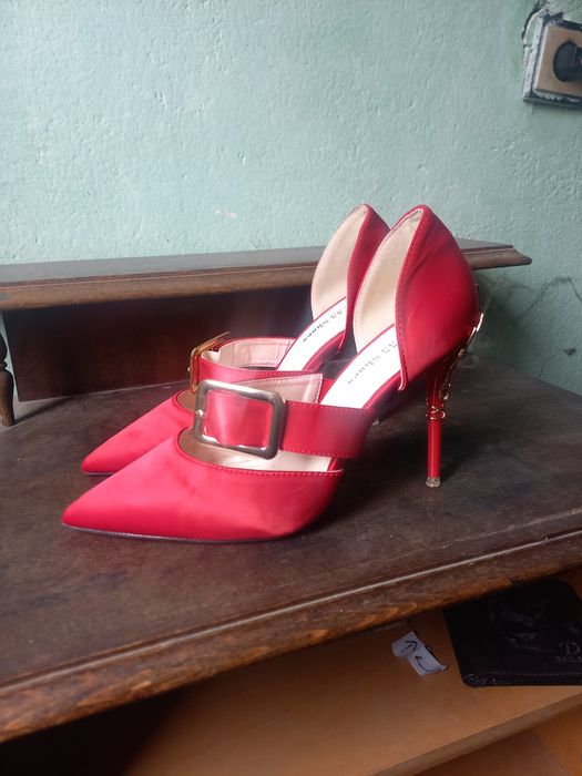 Дамски обувки на токчета