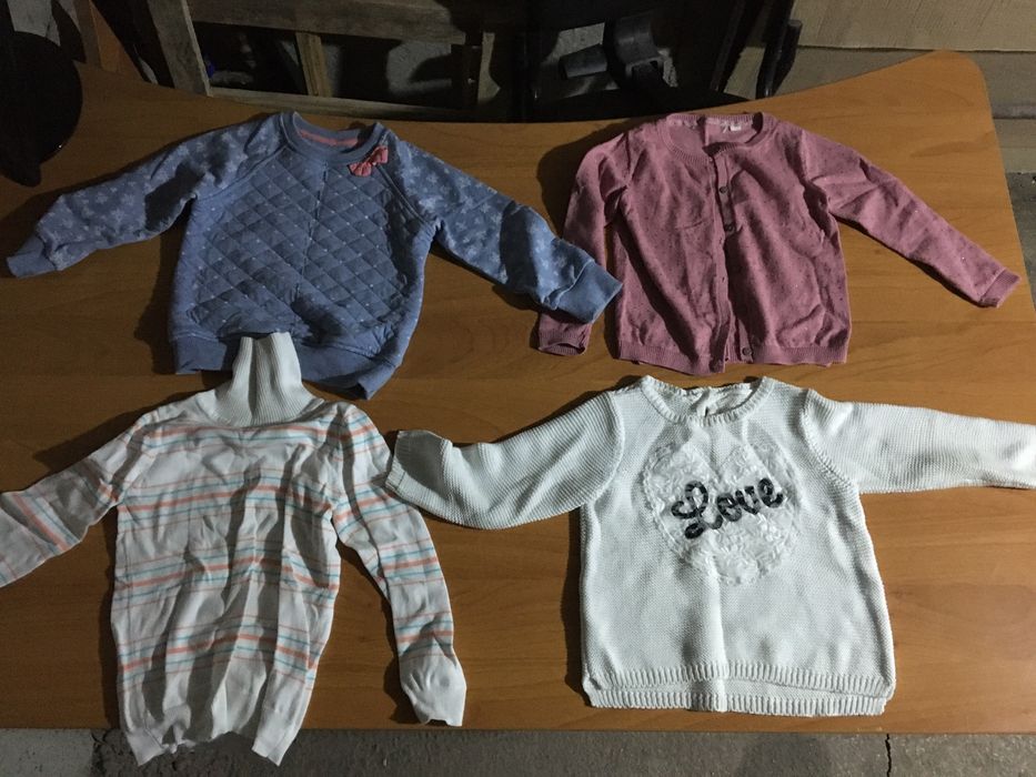 Продам  детские вещи