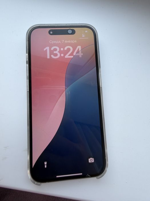 Продаю айфон 15 про