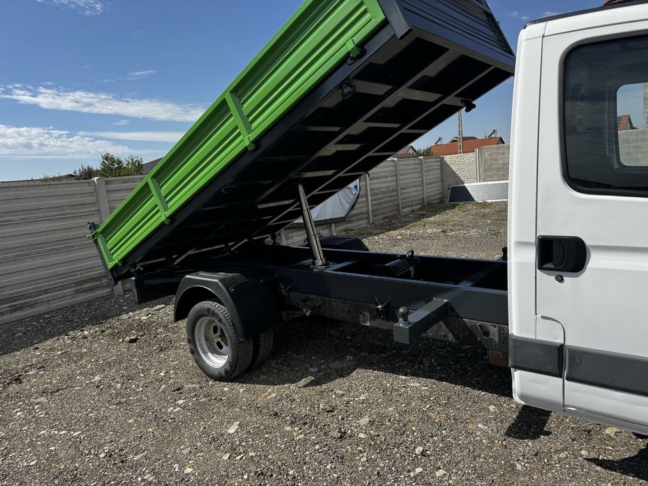 Iveco basculabil pe 3 parti