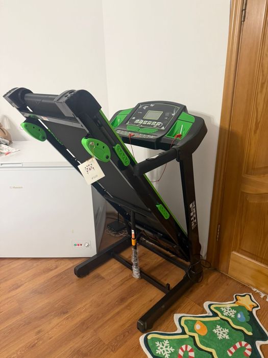Беговая дорожка почти новый