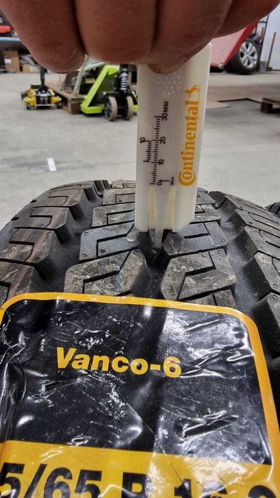 Anvelope 195/65R16C Continental