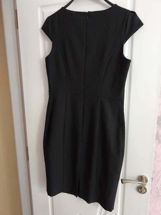 Официална черна рокля р-р 40 обличана веднъж