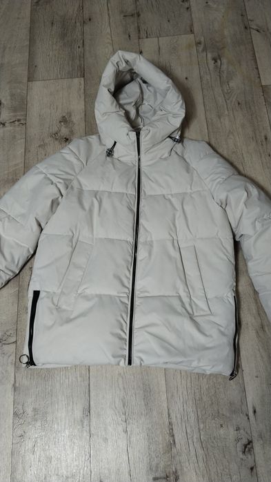 Продам куртки подростковые