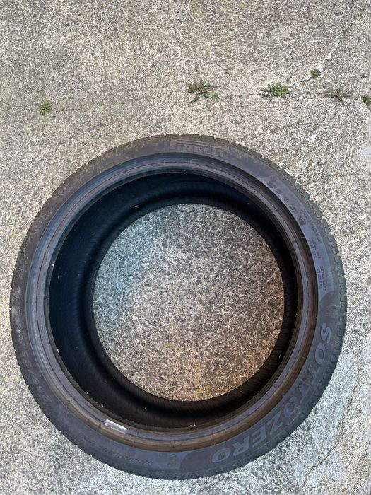 1бр. 255/35/19 Pirelli Sottozero зимна