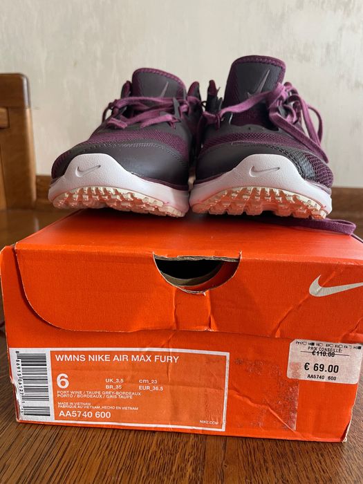 Adidas damă Nike AIRMAX