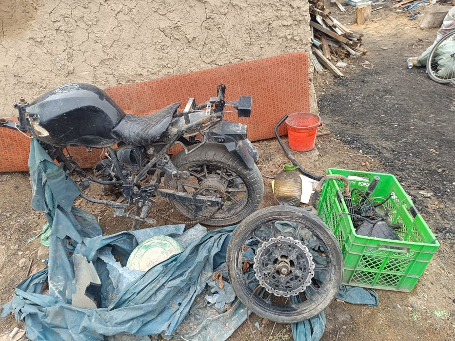 Продаю мото на запчасти