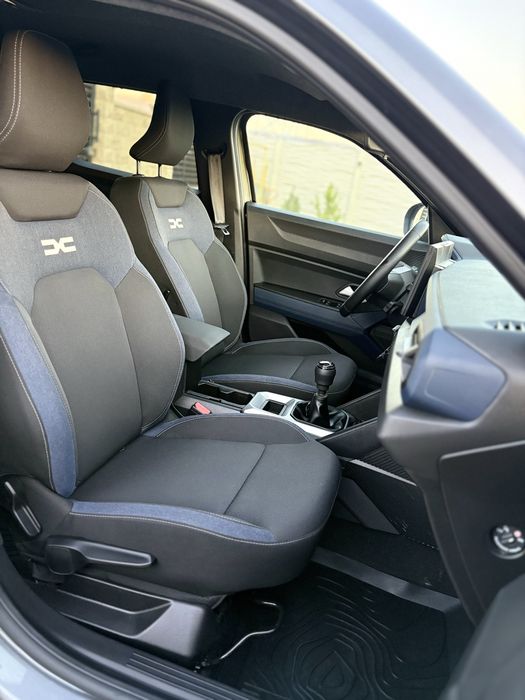 Dacia Duster ECO-G 100 GPL • 2025 • 24.000 km • FULL OPTION