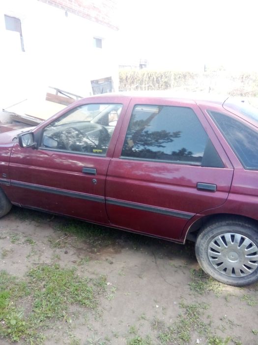 Продам форд эскорт