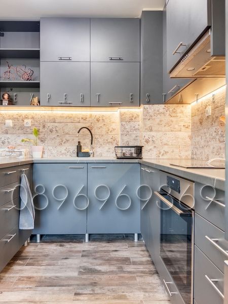 Продава се Тристаен апартамент в Варна, м-т Пчелина - 74 кв.м за 2179 €/кв.м - Снимка #2