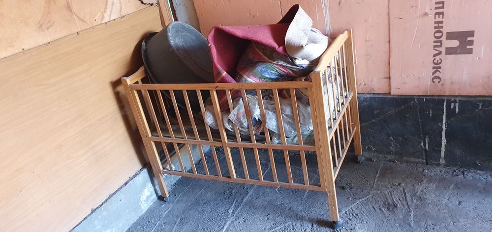 Продам манеж в хорошем состоянии