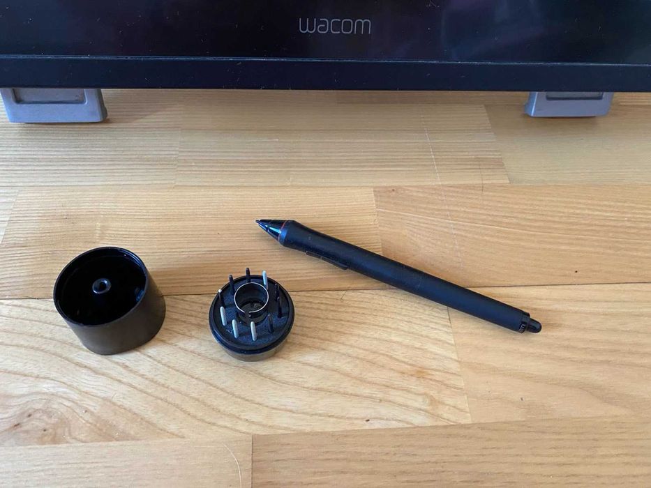 Wacom Cintiq 21UX (DTK‑2100) * професионален графичен таблет с дисплей