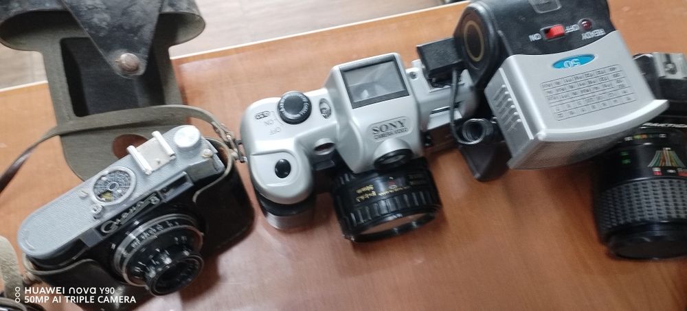 Vind aparate foto