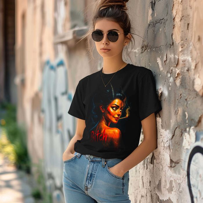 Интересни нестандартни дамски тениски