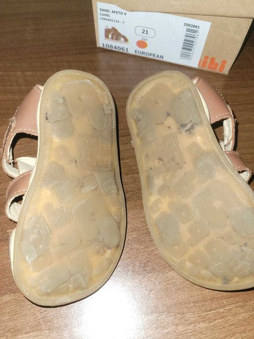 Pachet 2 perechi de sandale Bibi Afeto -  Verde 20 EU  & Camel 21 EU
