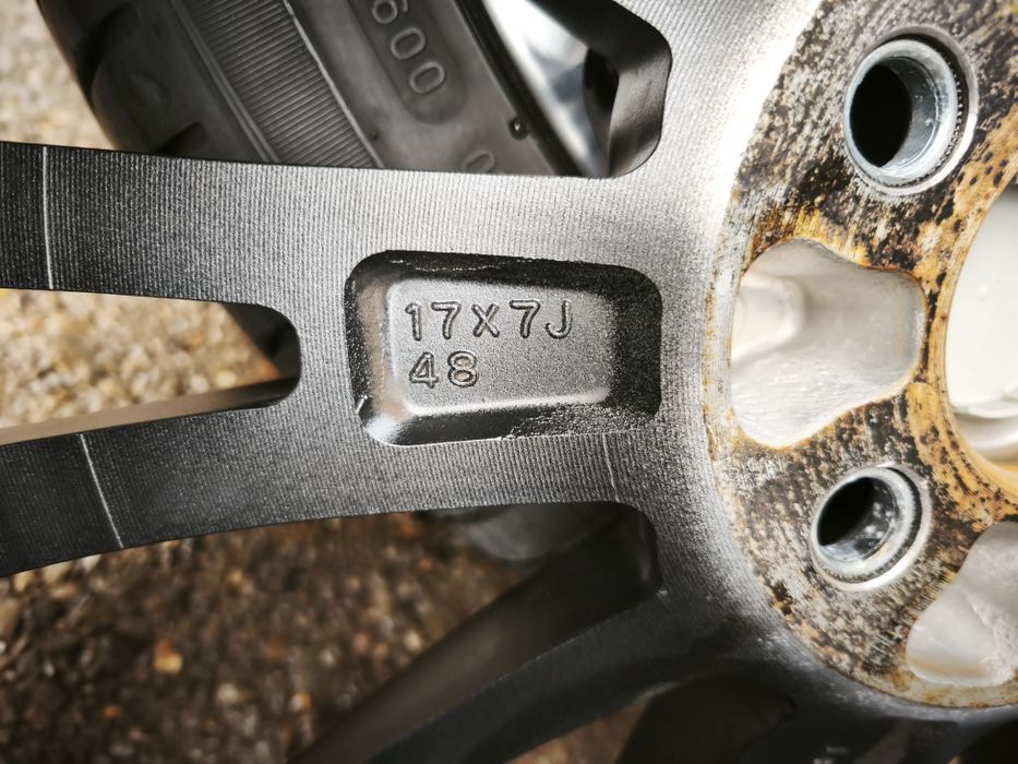 17" оригинални алуминиеви джанти за Subaru/Toyota.
