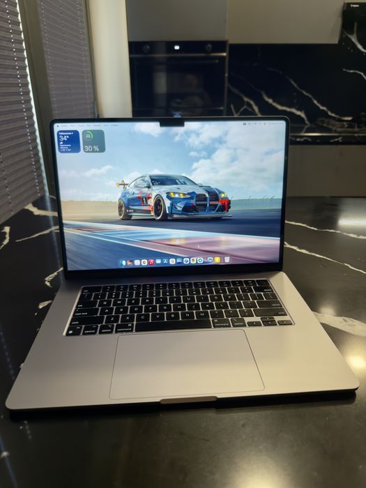 MacBook Air 15 M2 8/512gb