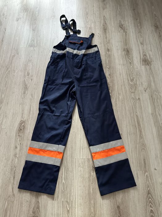 Продам спецодежду (робу) новую Велесстрой