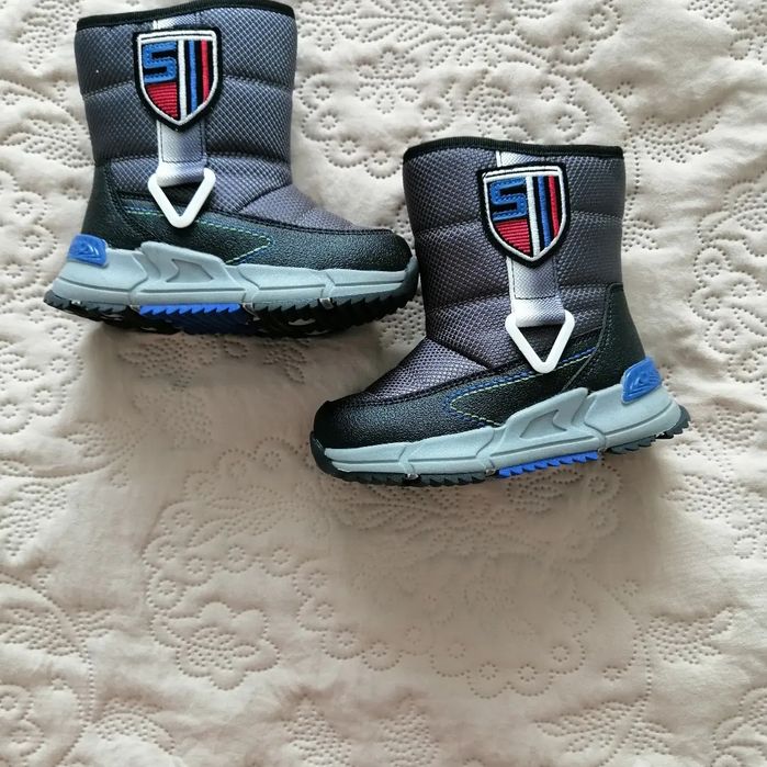 Продам зимние сапоги