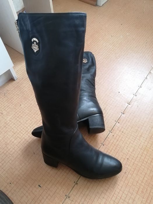 Продам зимние сапоги, чистая кожа, европейка, очень мягкие, удобные,.