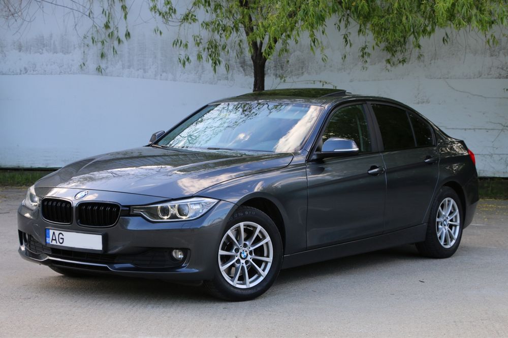 Bmw F30 320D/184cp/automata/unic proprieter/ navi mare
