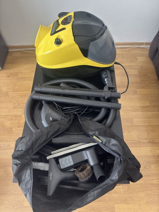 Aspirator Kärcher SV7 - Aparat de curățat cu abur 2in 1