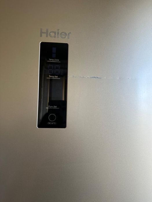 Продам холодильник HAIER, двухкамерный.