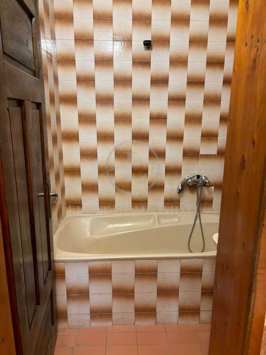 Продава се Тристаен апартамент в Пловдив, Кючук Париж - 178 кв.м за 1096 €/кв.м - Снимка #17