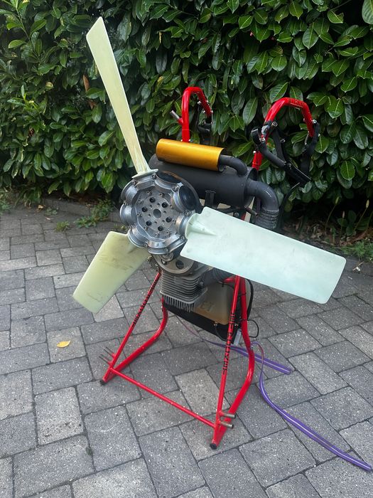 Jet Pocket Paramotor – Solo 210 Engine – Двутактов със стартер