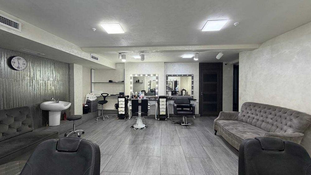 Аренда помещения 1600 кв.м Ц 1 Бизнес центр 20 у.е